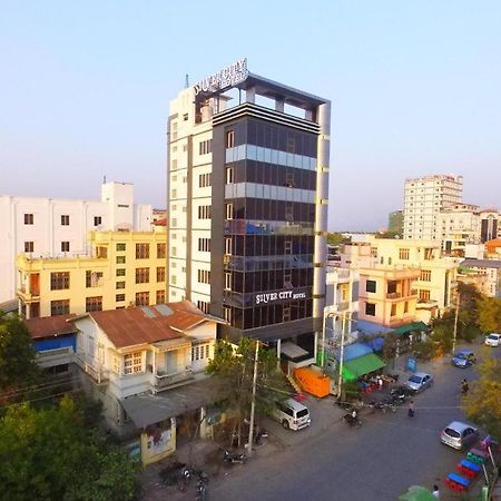 Silver City Hotel Mandalay Bagian luar foto