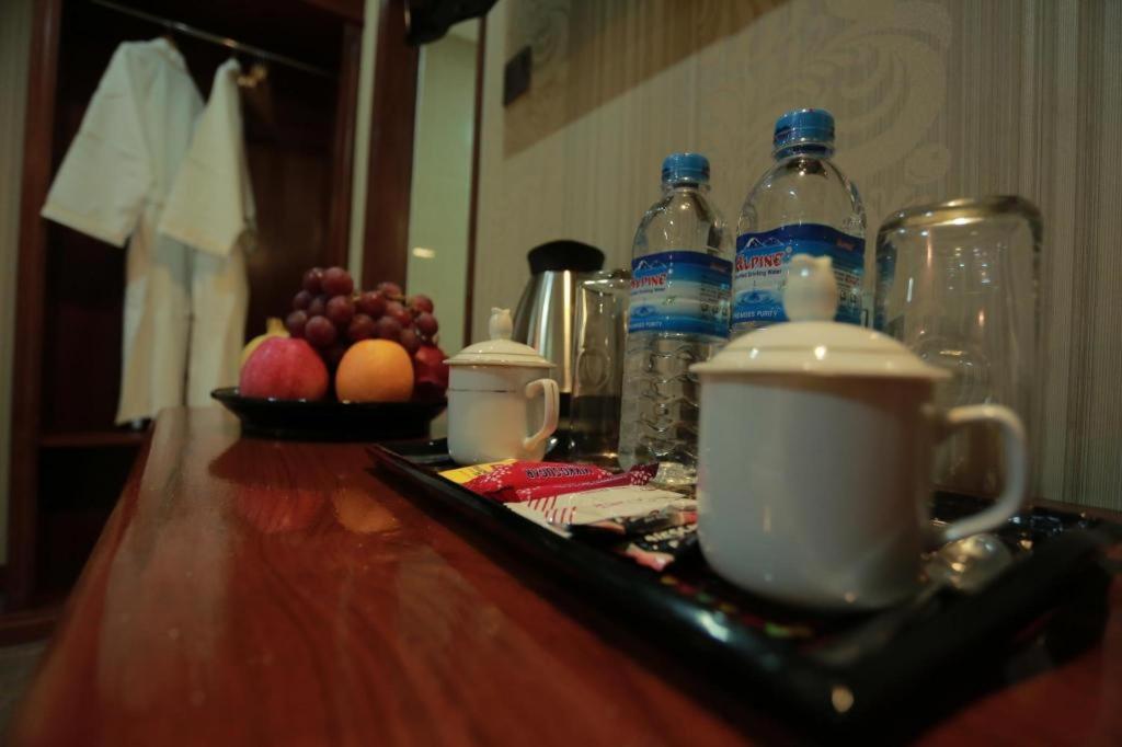 Silver City Hotel Mandalay Bagian luar foto