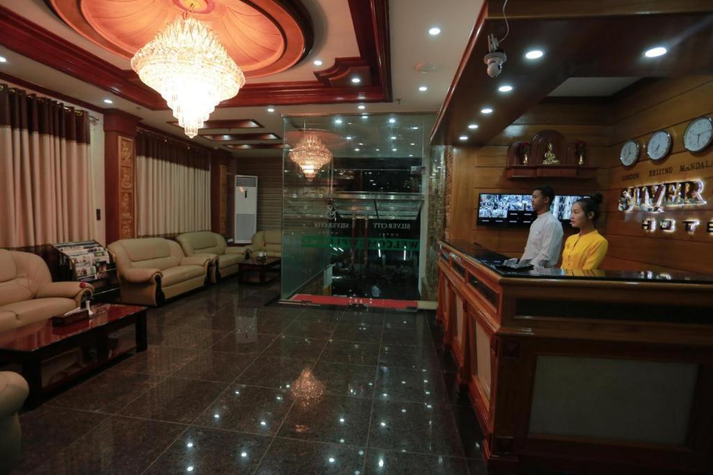 Silver City Hotel Mandalay Bagian luar foto
