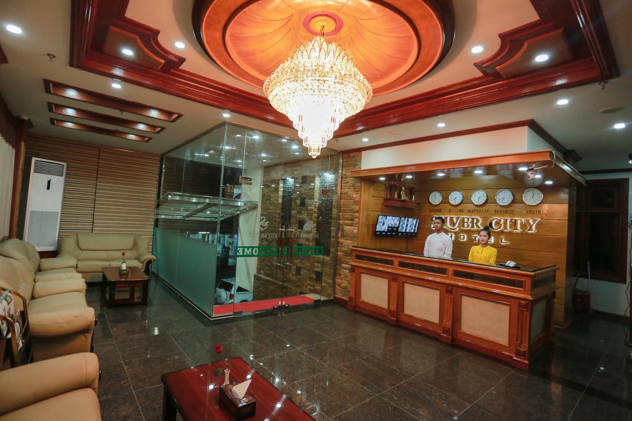 Silver City Hotel Mandalay Bagian luar foto