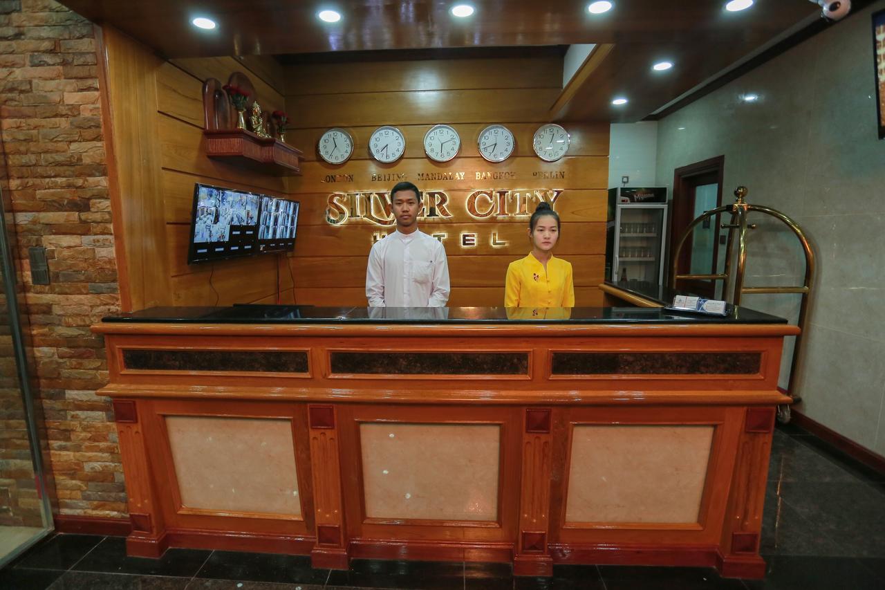 Silver City Hotel Mandalay Bagian luar foto