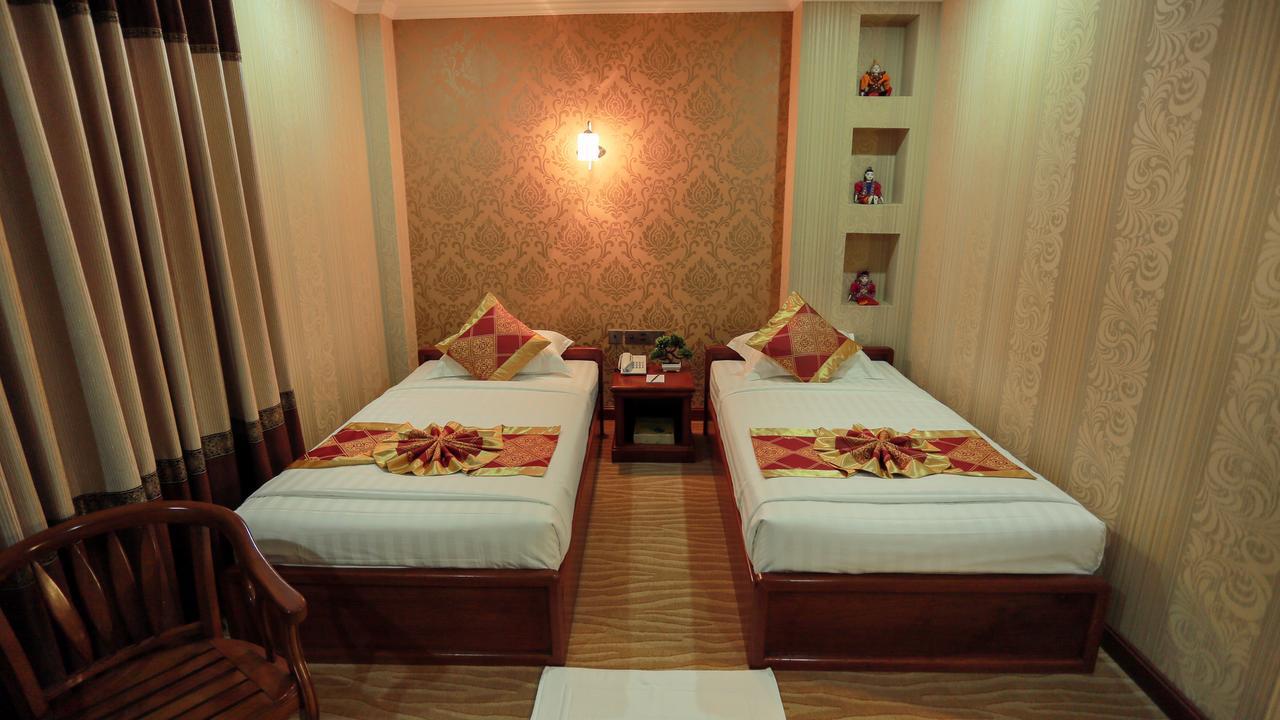 Silver City Hotel Mandalay Bagian luar foto