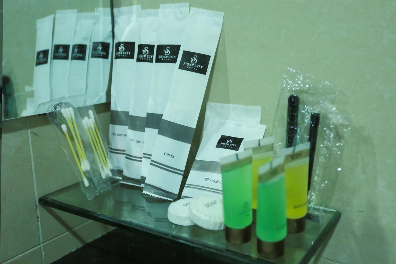 Silver City Hotel Mandalay Bagian luar foto