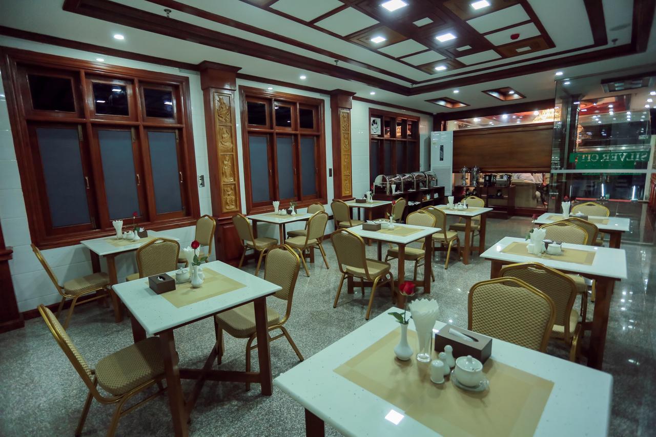 Silver City Hotel Mandalay Bagian luar foto